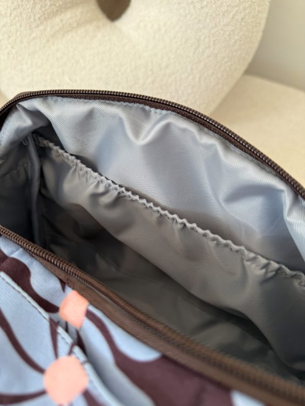 Kosmetyczka pikowana margaretka błękit3 Kosmetyczka pikowana margaretka błękit