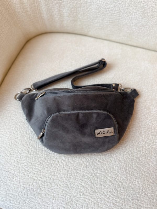 Welurowa nerka miejska szara Welurowa nerka miejska szara