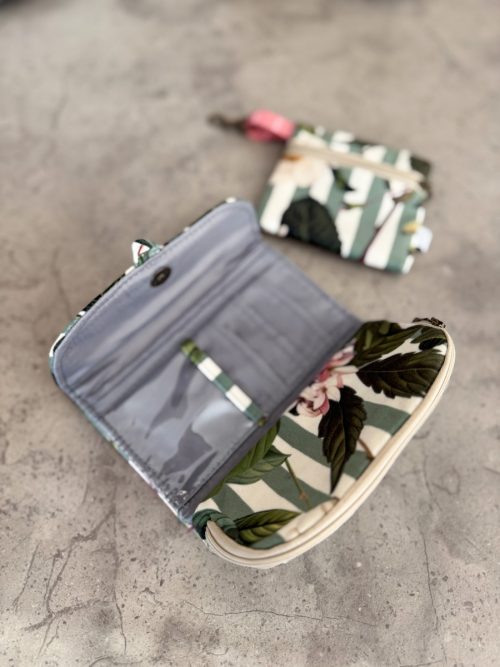 Welurowe etui na słuchawki verde