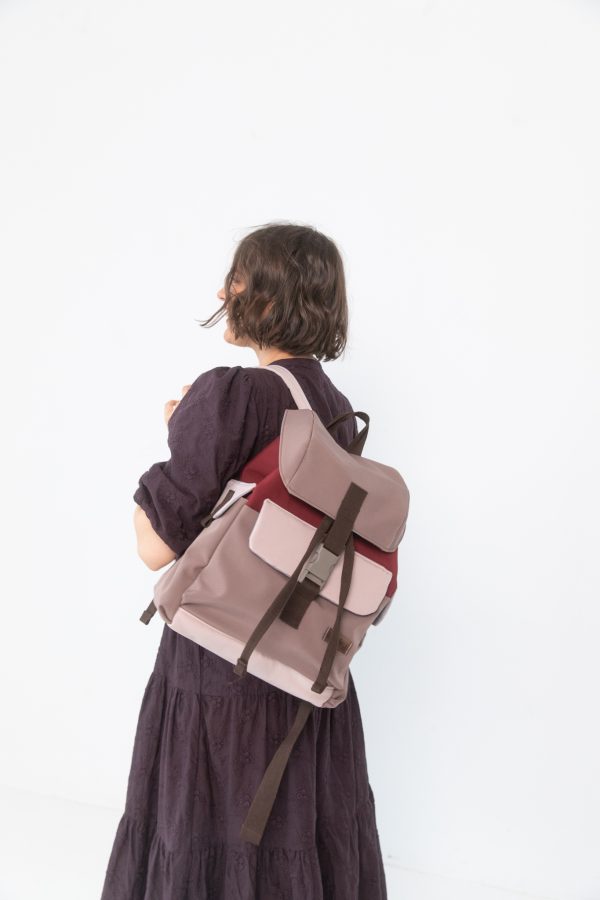 Poznaj plecak traveler czekolada - wyjątkowy, kolorowy plecak podróżniczy.